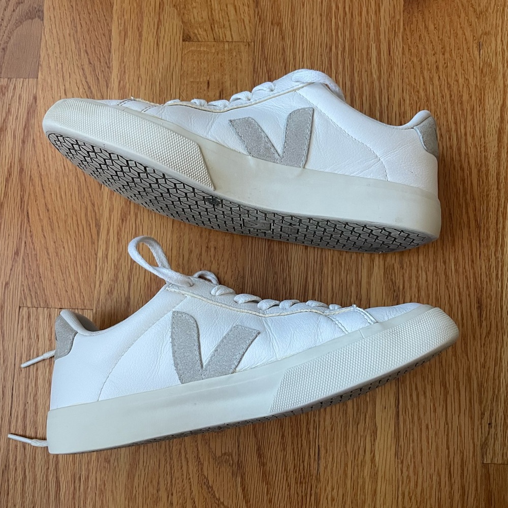 Veja White Leather Sneakers with Gray Details - Picture 6 of 7